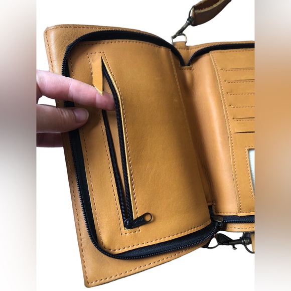SutiSana Crossbody Organizer Color Sepia Wool Leather Zipper Bag Yellow Stripe - Picture 12 of 16